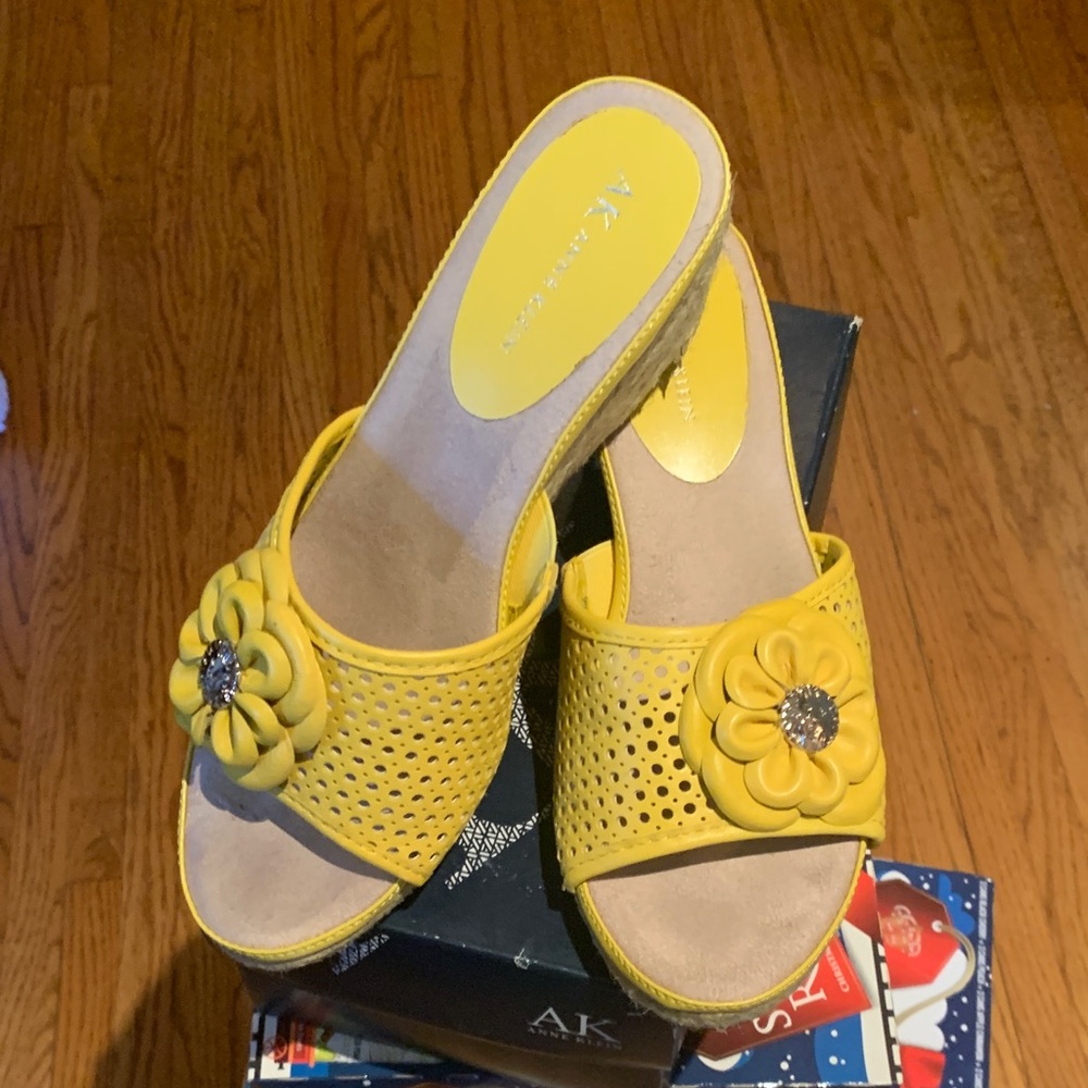 Anne Klein Yellow Floral Slide Sandals
